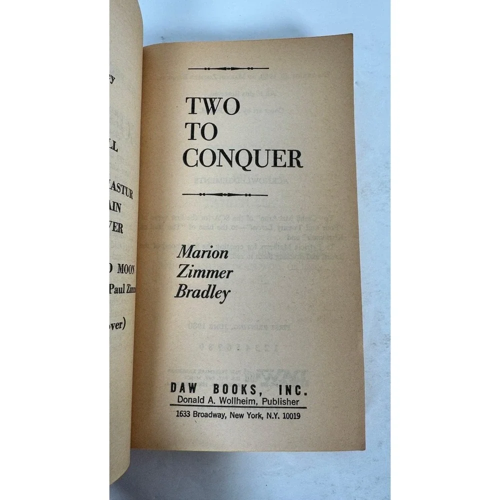 Marion‎ Zimmer Bradley Darkover Novels DAW Books Sci-Fi Fantasy Paperback Lot 4